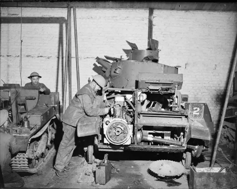 How were tanks repaired on the field during the Second World War? (Video)