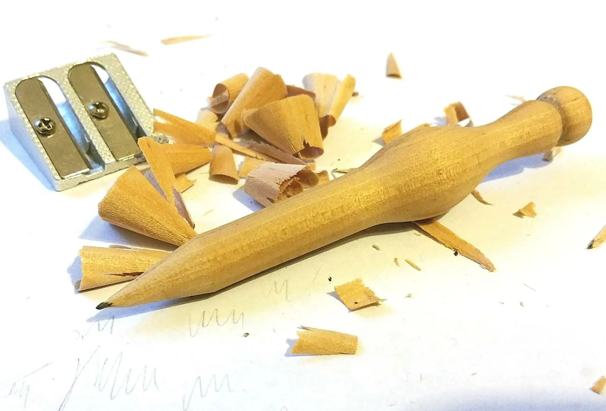 I made a pencil – simple and rather boring woodturning project had unexpected challenges