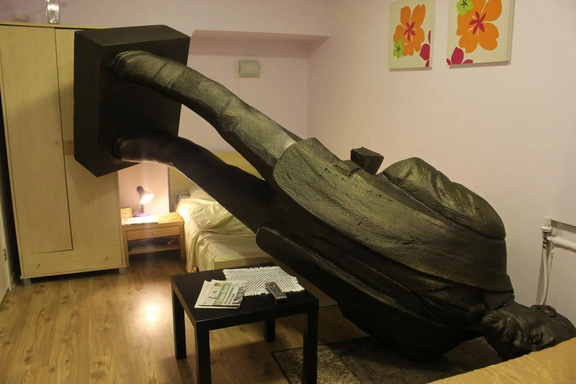 Freedom and Lenin up close: highlights of Kaunas Biennial (Video)