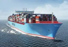 At what speed do the largest ships travel?