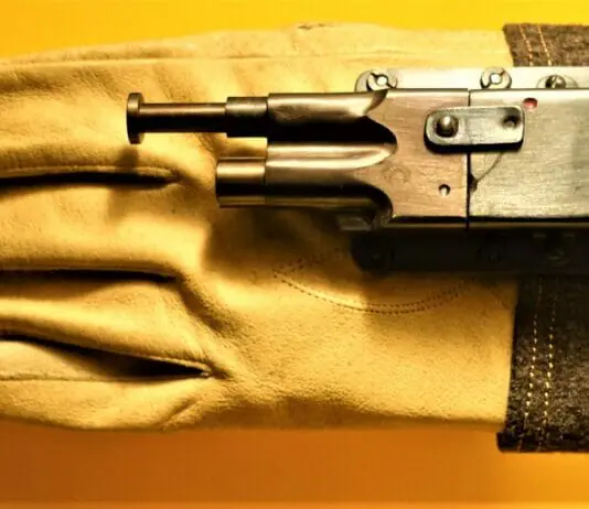 No fist-bumps allowed – a peculiar WW2 glove-pistol