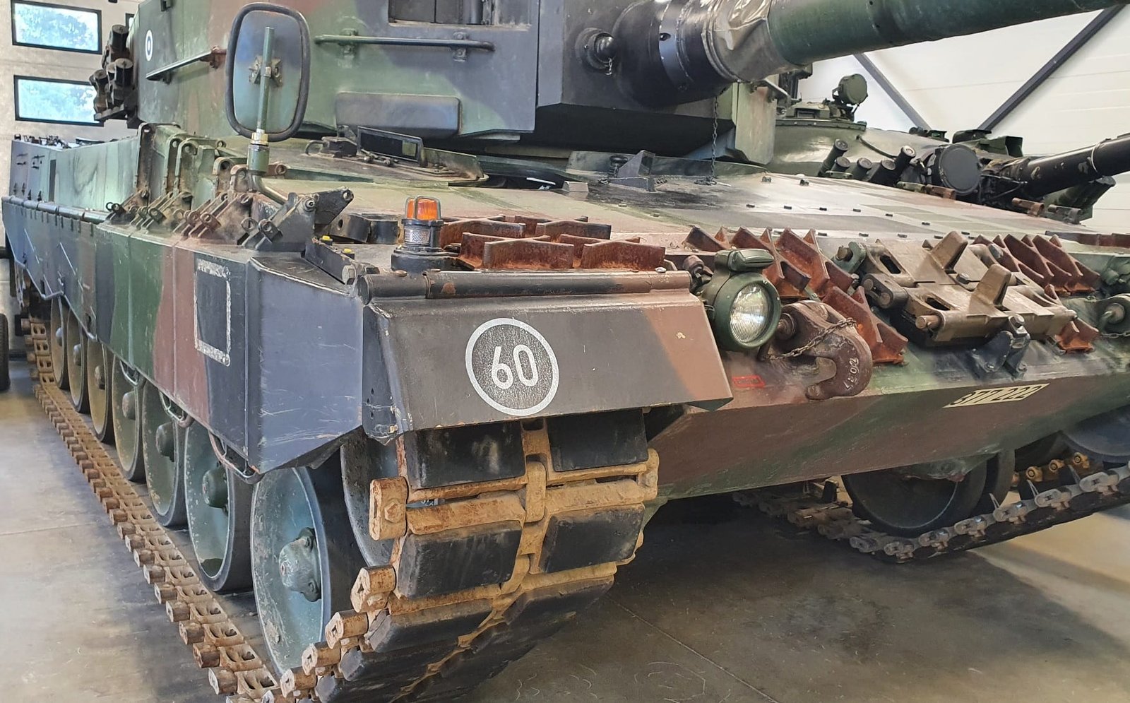 Why tanks don’t destroy asphalt when they drive on roads